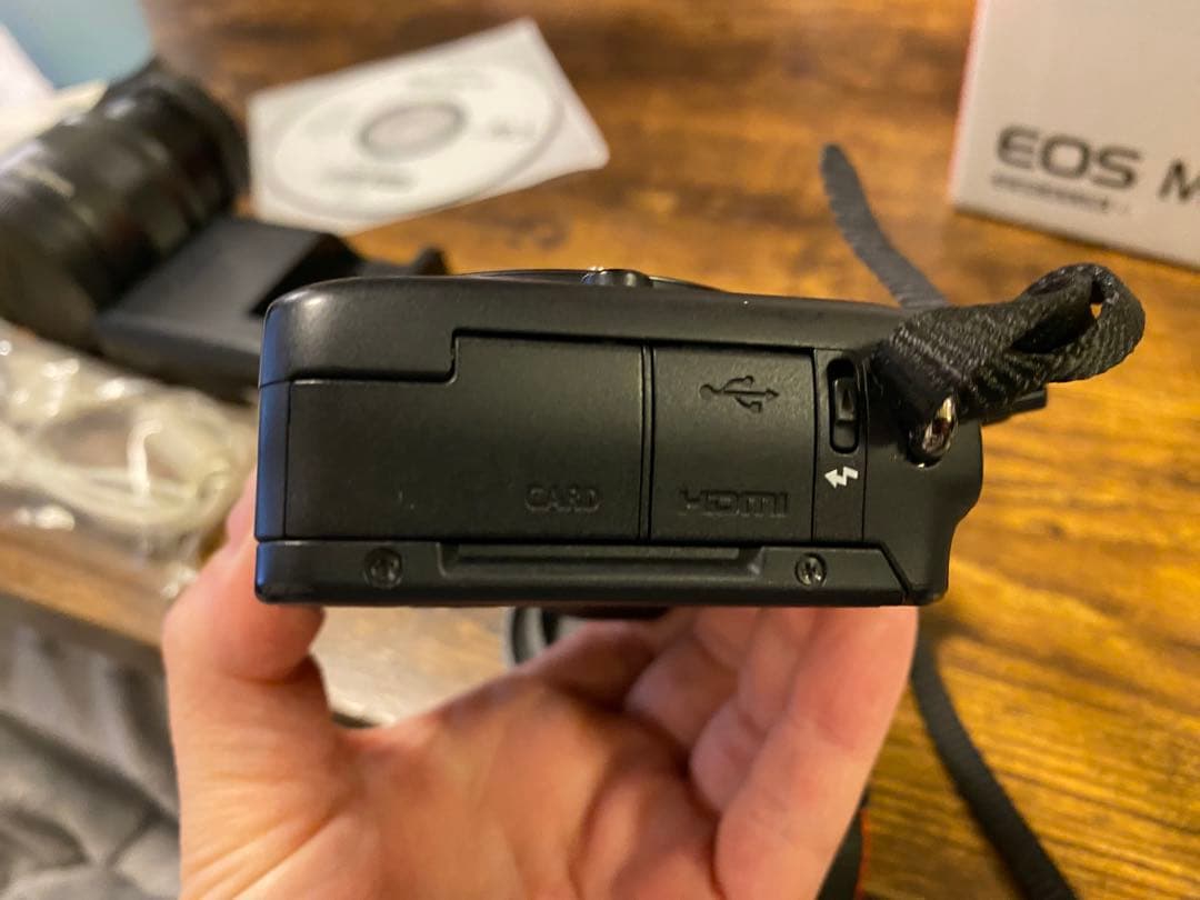 Canon EOS M10 デジタル一眼レフ