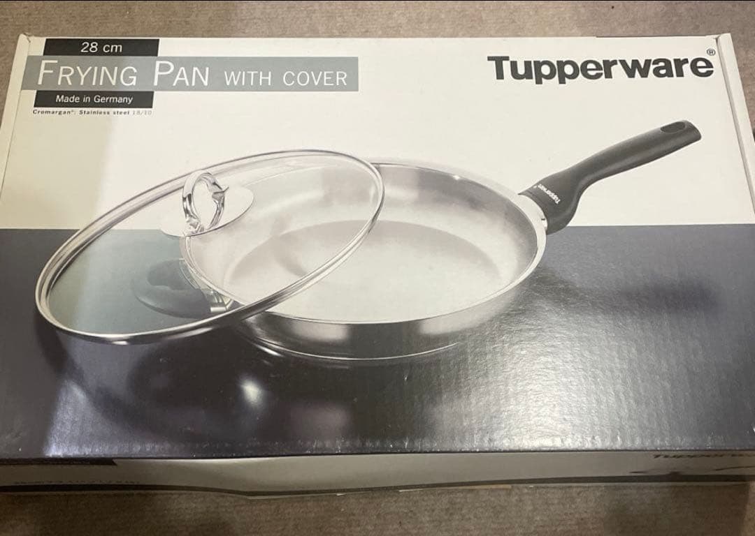 Tupperwareフライパン ふた付き(28センチ) タッパウェアー