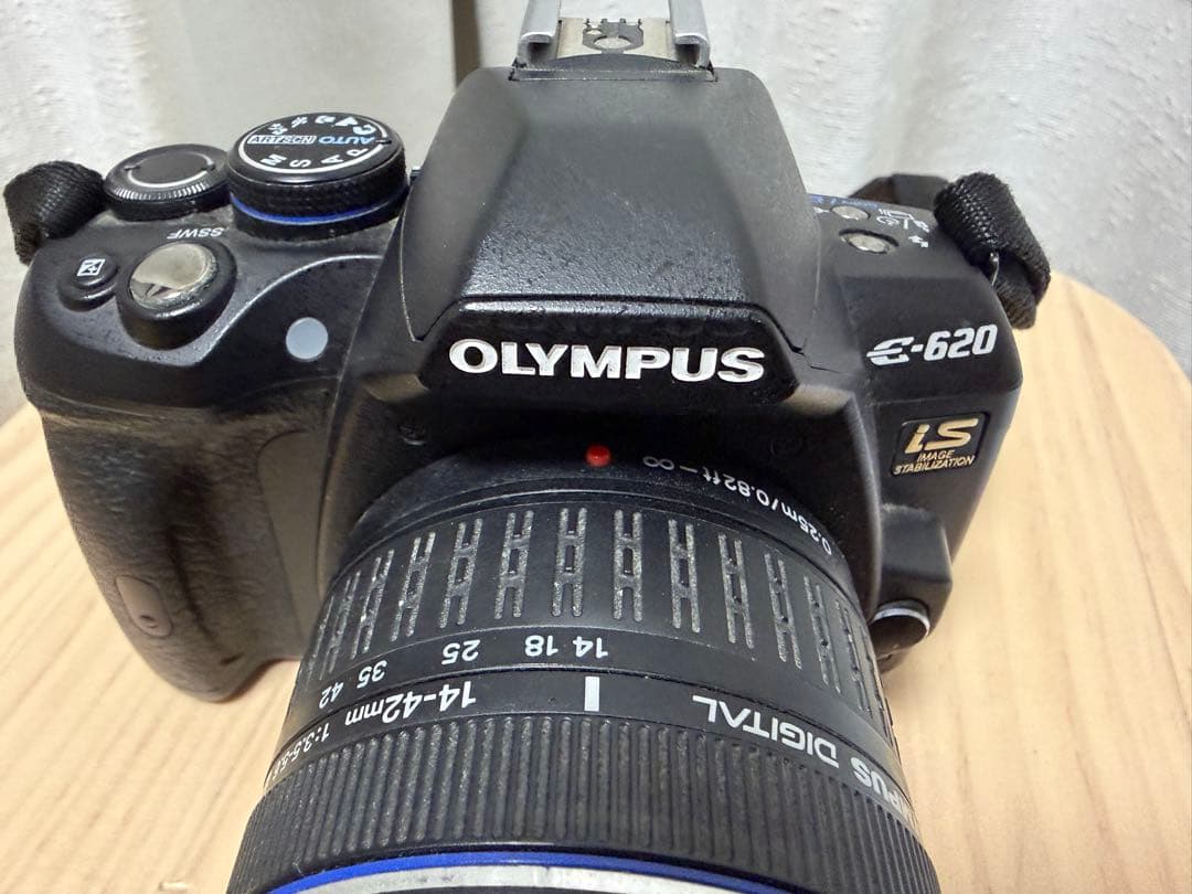 OLYMPUS E-620 デジタル一眼レフカメラ