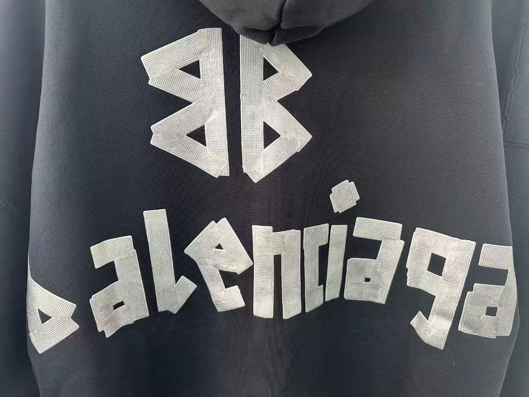 BALENCIAGA ブラック パーカー ユニセックス