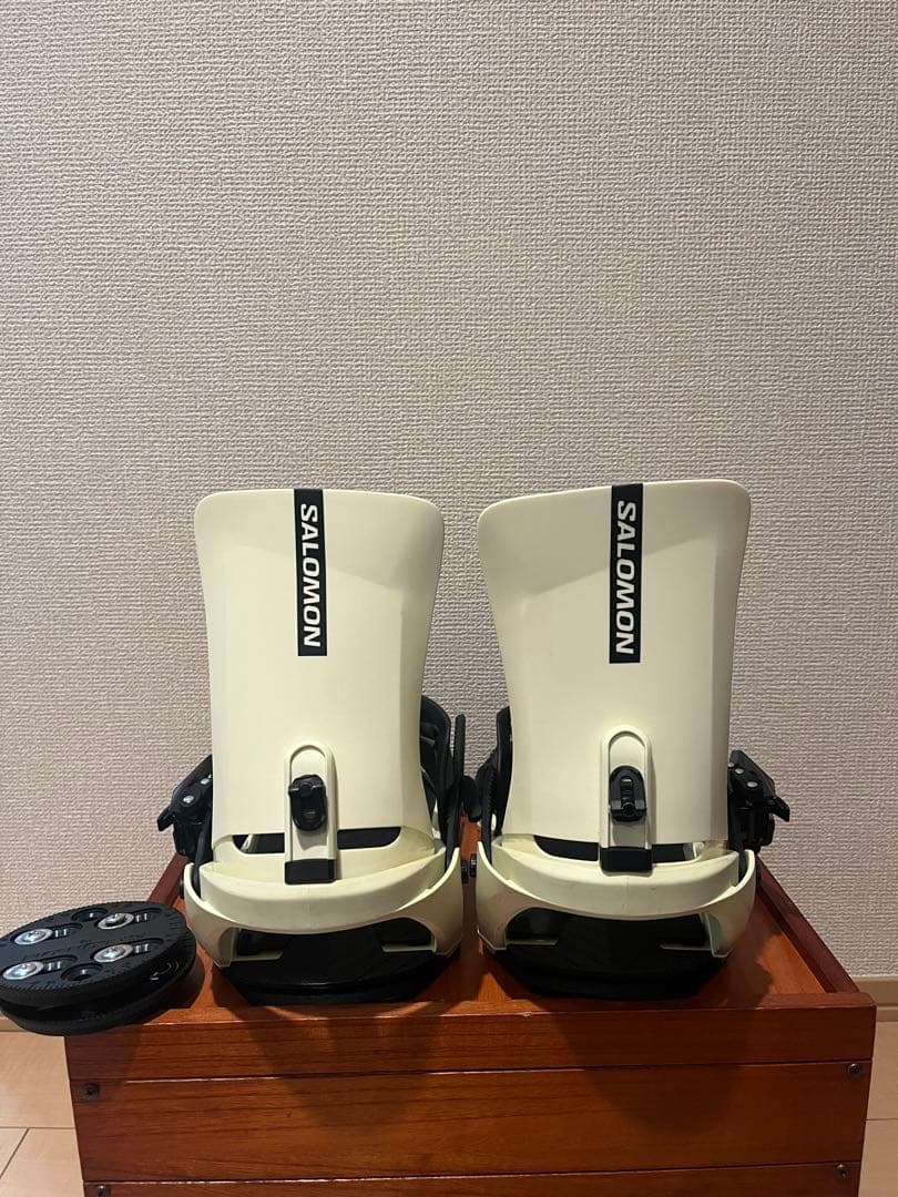 SALOMON　くろ