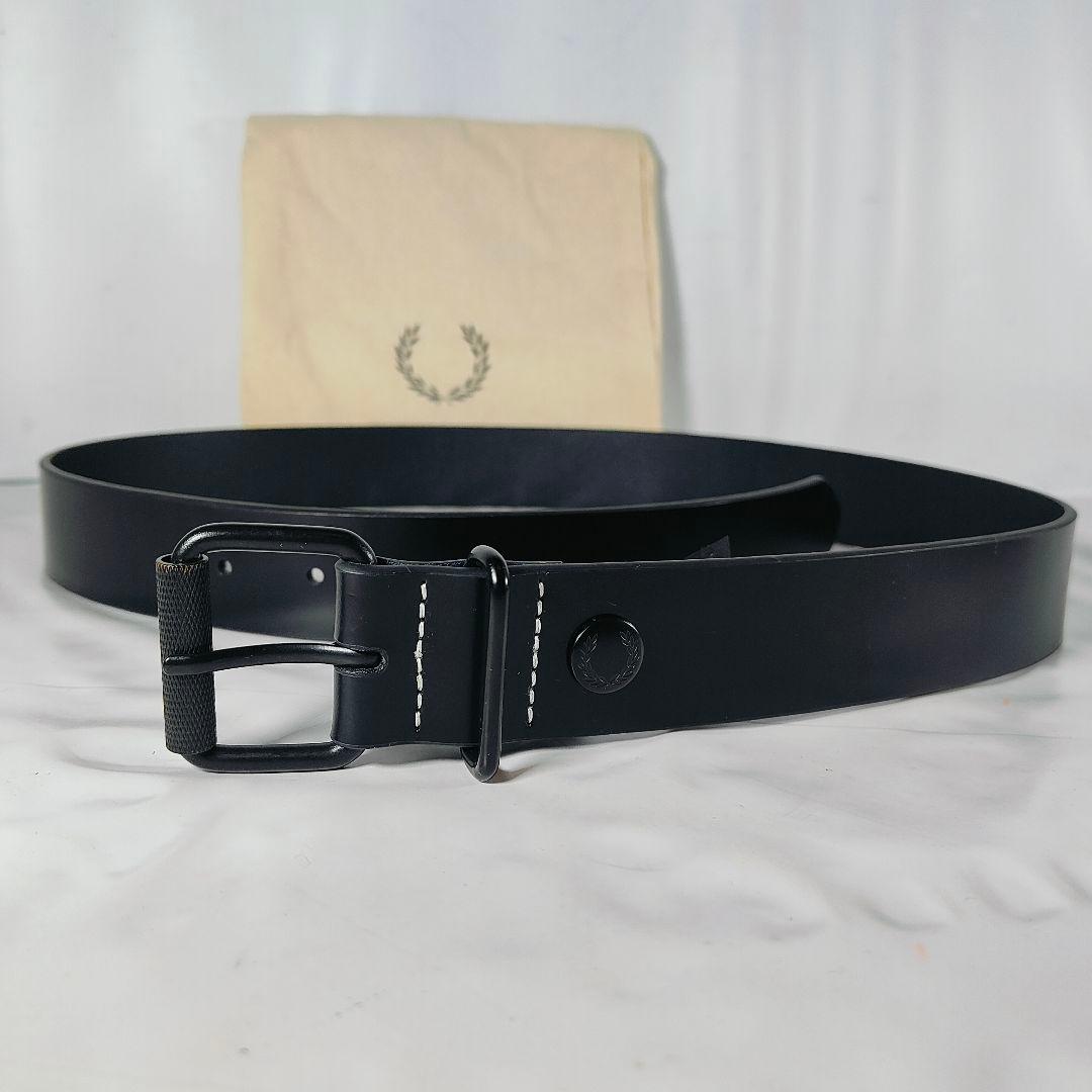 セール中です☆ラテ☆　　　　　　　【新品 純正袋付き】FRED PERRY