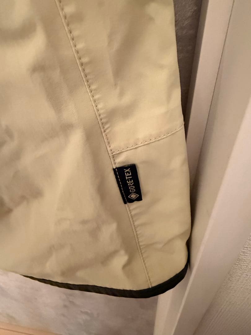 VOLCOM GORE-TEX スノーボードパンツ クリーム色