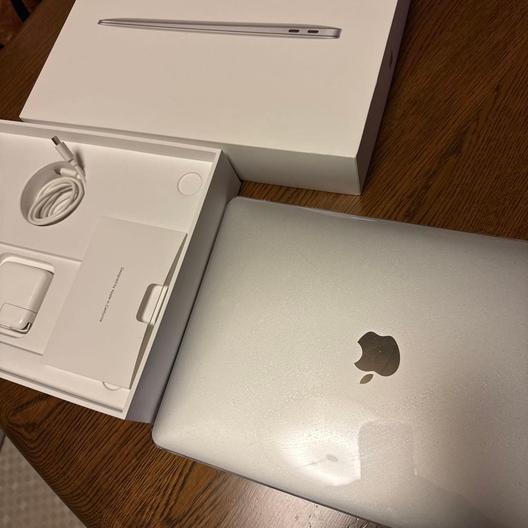 MacBook本体 Apple MacBook Air (M1, 2020) 8GB/256GB