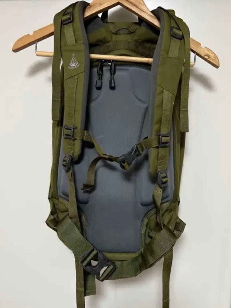 PLUS ONE WORKS マキリ25L makiri オリーブ プラスワン