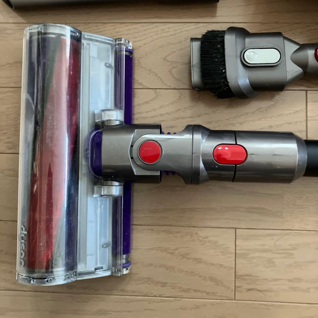 Dyson Cyclone V10 Fluffy 掃除機