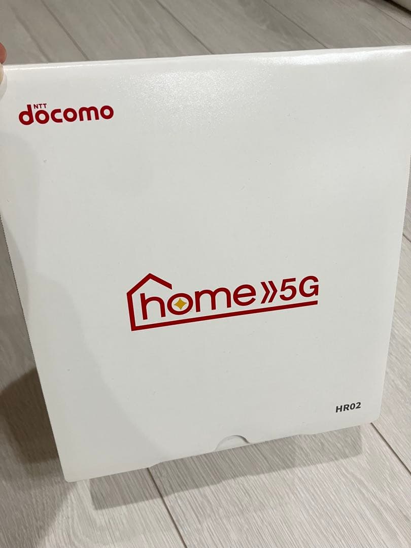 NTT docomo 5Gルーター HR02