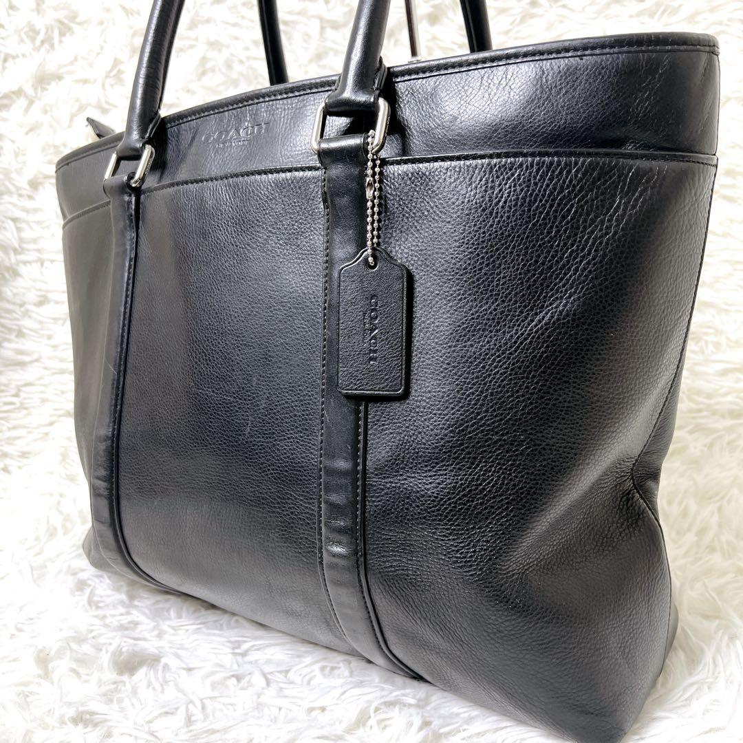 COACH メトロポリタン レザー トートバッグ ブラック チャーム付　ビジネス