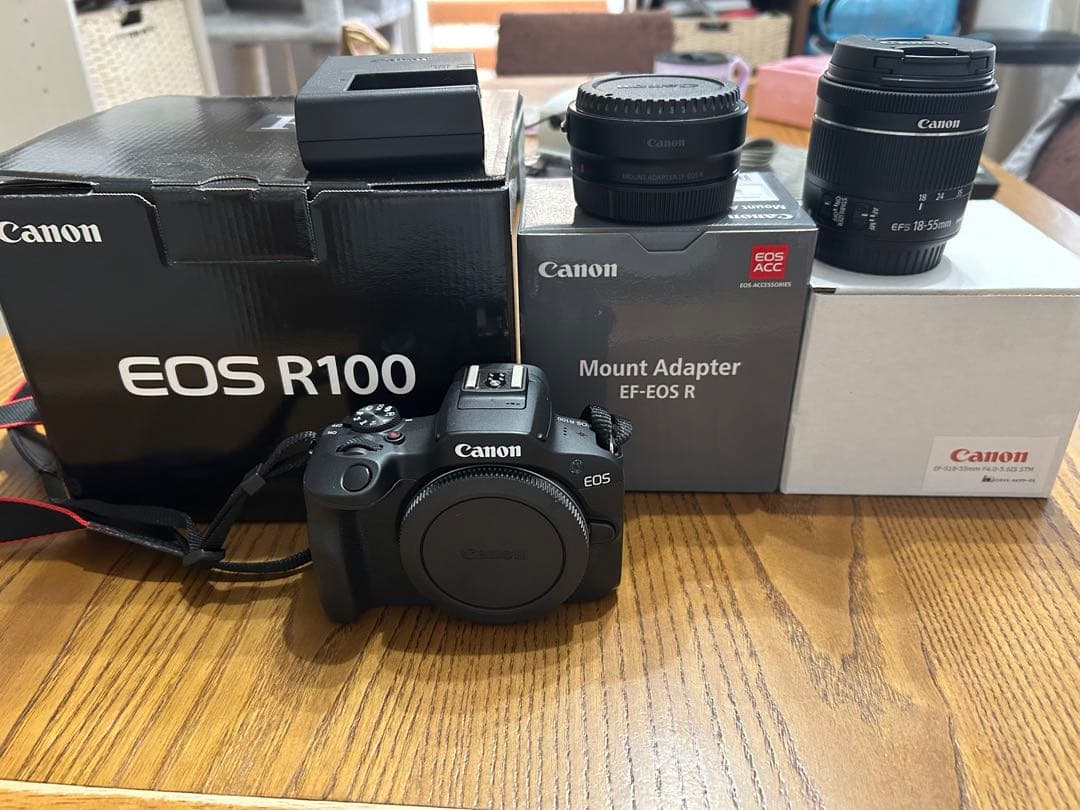 Canon EOS R100 ミラーレスカメラ 本体とレンズセット